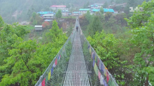 Праздник в Катманду и дикие джунгли на границе с Индией. Непал. Мир наизнанку - 11 серия, 8 сезон